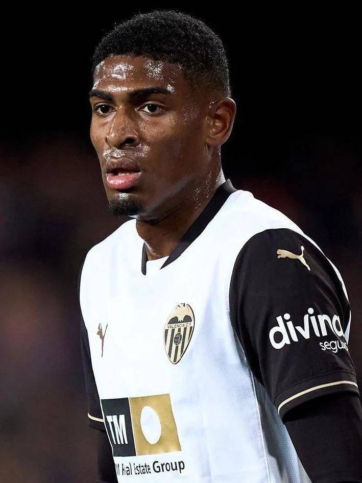 此举背后的 此举背后的